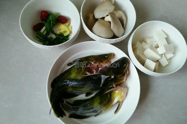 宝宝食品 黄辣丁豆腐汤的做法图解1
