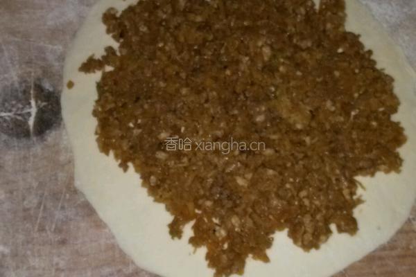 南瓜肉沫菜卷的做法图解3