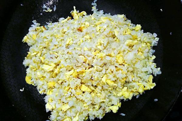 蛋炒饭的做法图解17