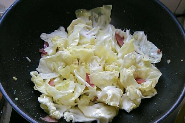 包菜炒番茄的做法图解5