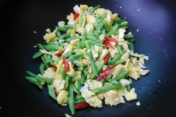 四季豆炒鸡蛋的做法图解6