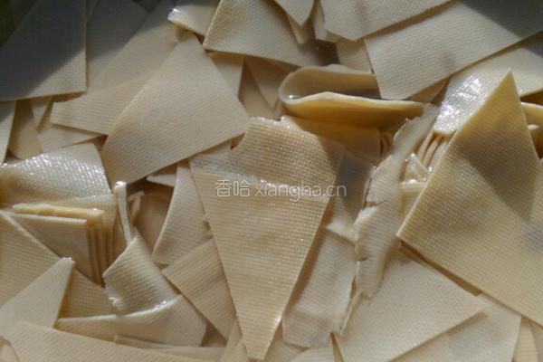青椒干豆腐的做法图解3