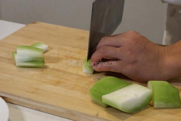 腊肉冬瓜夹的做法图解2