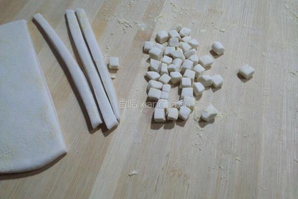 烩麻食的做法图解3