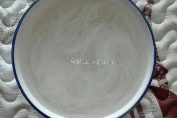 风味粉丝蒸娃娃菜的做法图解2