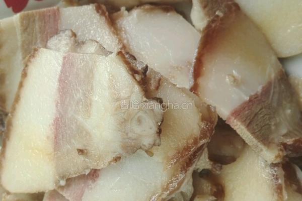 莴笋香干炒腊肉的做法图解3
