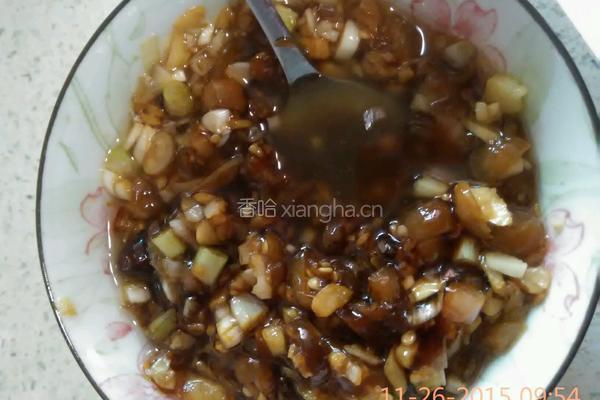 泡辣蒸鱼头的做法图解4