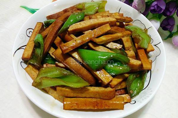 豆干炒辣椒的做法图解10