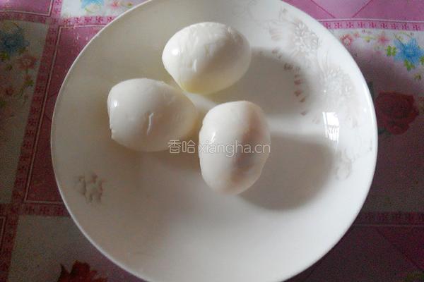 红枣桂圆鸡蛋汤的做法图解3