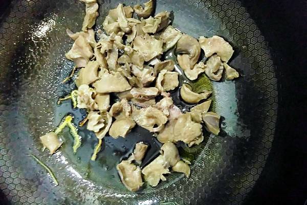 洋葱炒猪心的做法图解8