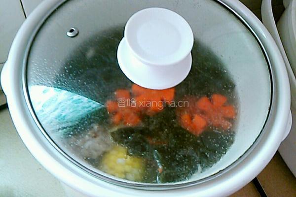 海带玉米排骨汤的做法图解5