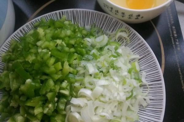 炸酱面的做法图解1