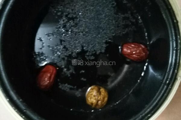 三黑、一枣、一桃之营养早餐的做法图解4