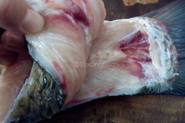 红萝卜木瓜骨肉汤的做法图解1
