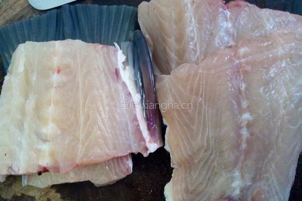 红萝卜木瓜骨肉汤的做法图解2