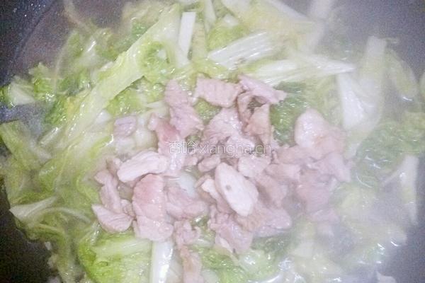 水煮白菜肉片的做法图解5