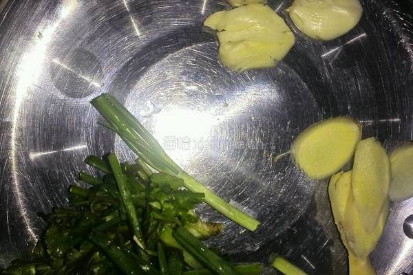 炒生肠的做法图解2