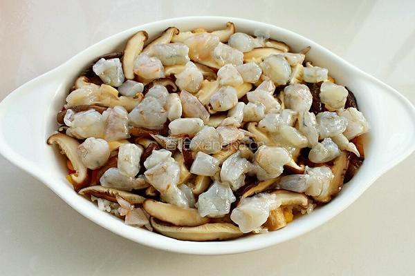 海鲜芝士焗饭的做法图解6
