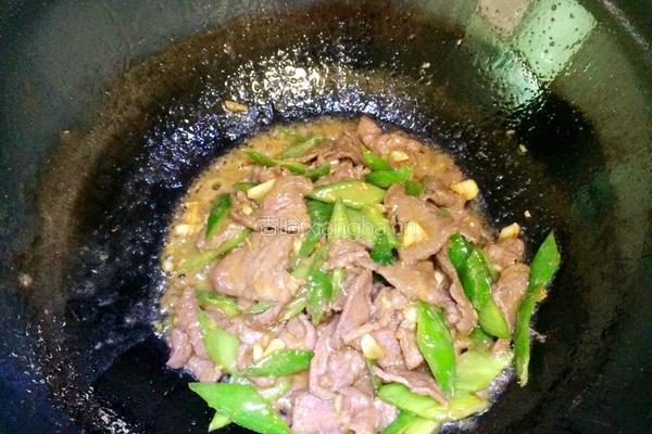 青椒炒牛肉的做法图解8