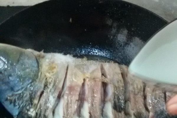 酱焖鲤鱼的做法图解7