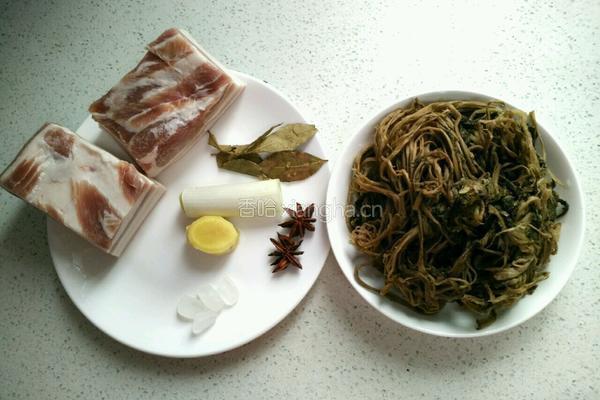 梅菜扣肉的做法图解1
