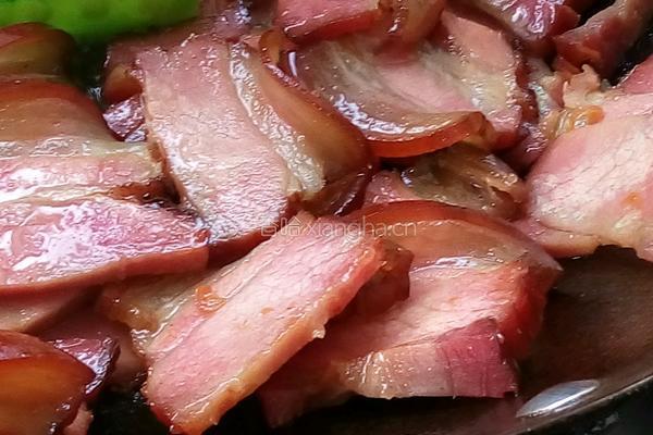 腊肉炒荷兰豆的做法图解2