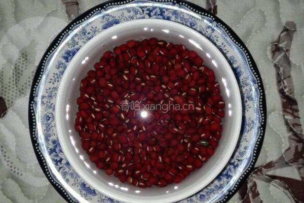 青菜红豆汤的做法图解2