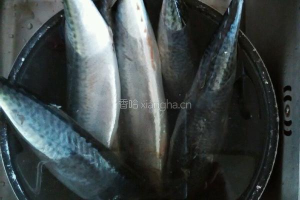 酱香沙丁鱼的做法图解1