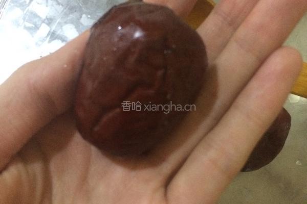 银耳雪梨红枣羹的做法图解5