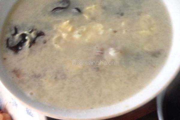 鸡蛋鲫鱼汤的做法图解10