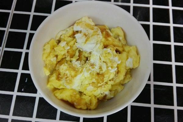 蒜苔炒鸡蛋的做法图解3