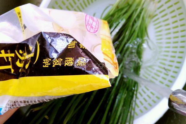 韭菜素馅饼的做法图解4