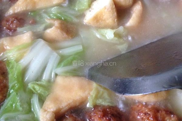 萝卜丸子白菜汤的做法图解6
