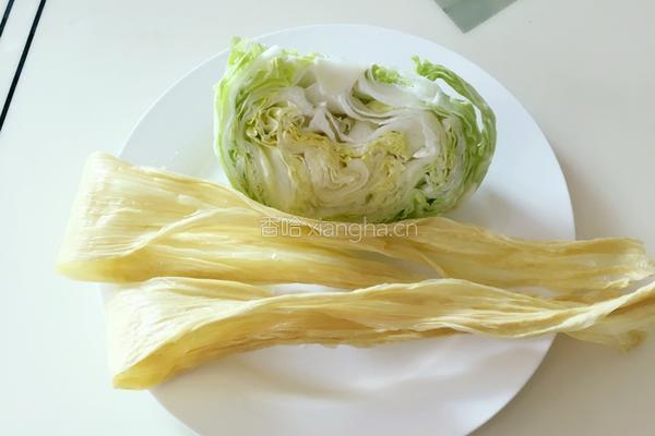 腐竹灼生菜的做法图解1