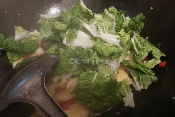 鸡腿菇炒油菜的做法图解4