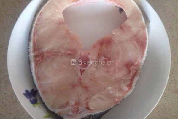 蚝油焖海甘鱼的做法图解1