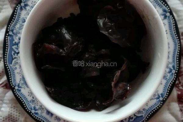 红枣木耳汤的做法图解5