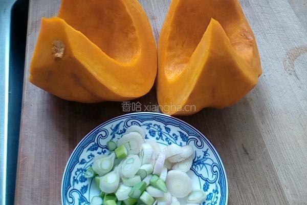 南瓜鸡蛋饼的做法图解2