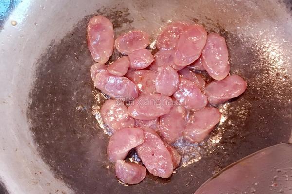 蒜苔辣椒炒腊肠的做法图解6