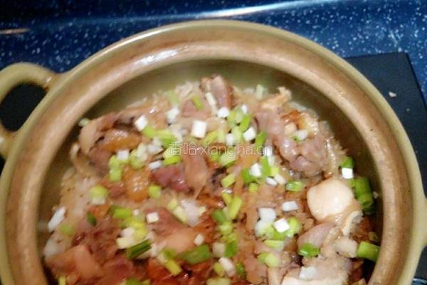广州特色：煲仔焗鸡饭（一人份量）的做法图解4