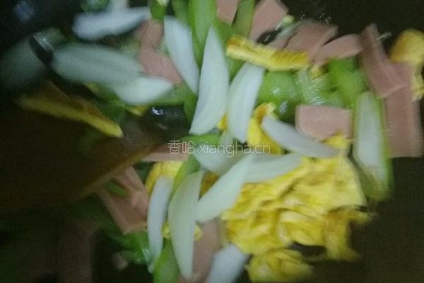 花菜西芹的做法图解7