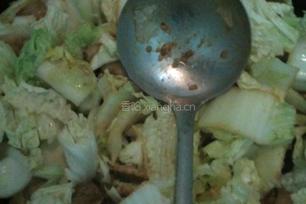 香辣白菜炖猪血的做法图解6