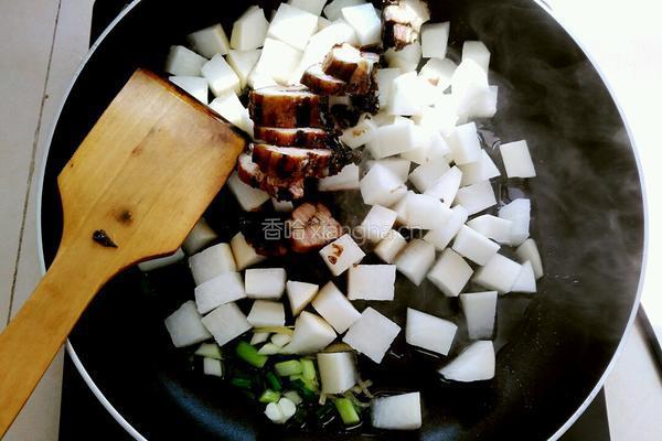 萝卜丁扣肉米饭的做法图解8
