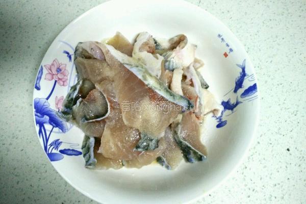 酸菜鱼的做法图解2