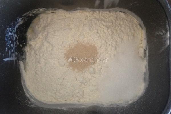 紫薯辫子包的做法图解2