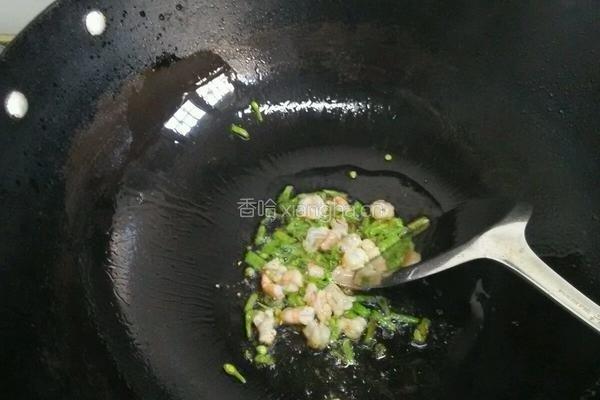 虾仁炒饭的做法图解4