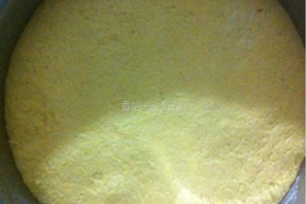 玉米发糕的做法图解1