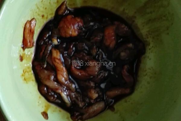 洋葱炒肉的做法图解2