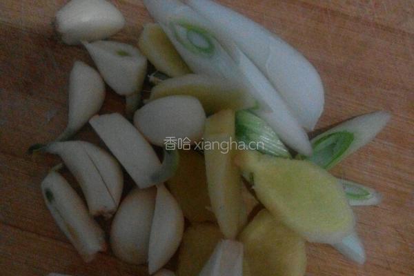 炖霸鱼的做法图解1