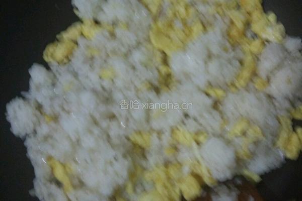 黄瓜鸡蛋炒饭的做法图解6